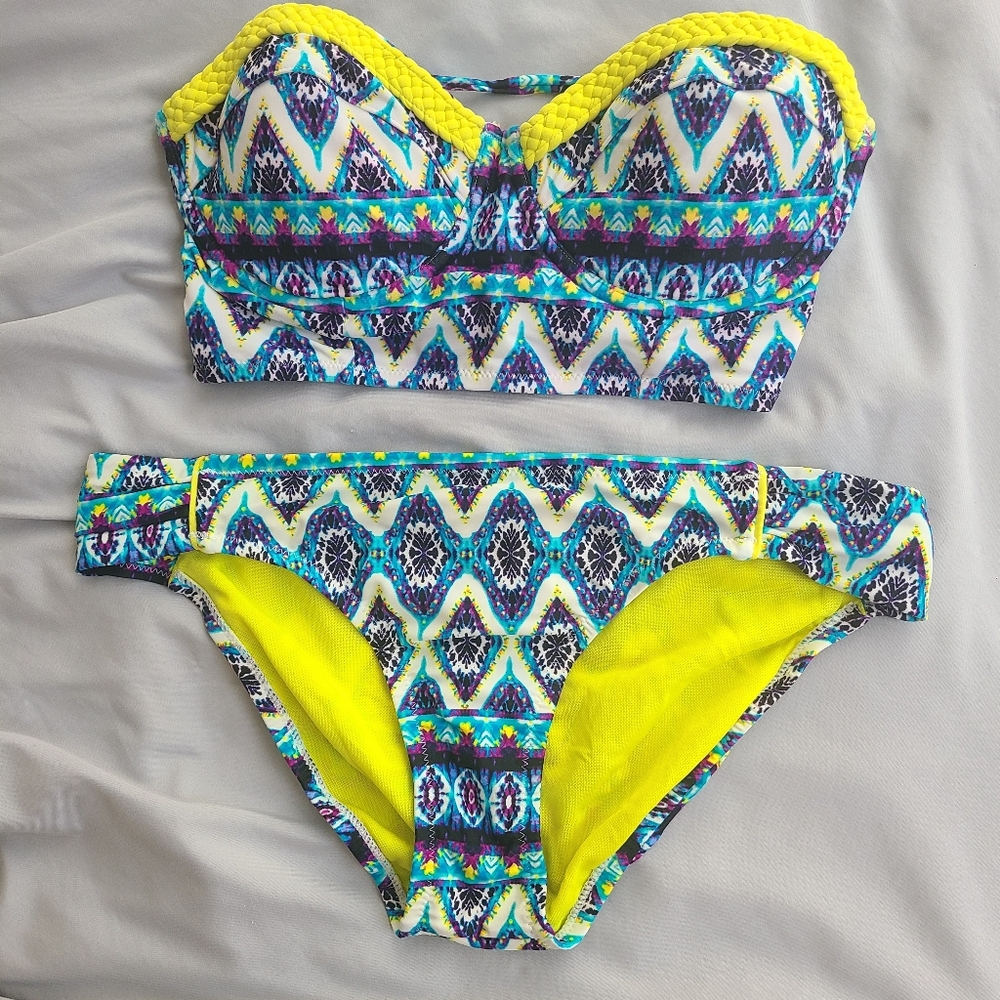 Jessica Simpson Patterned Swimwear